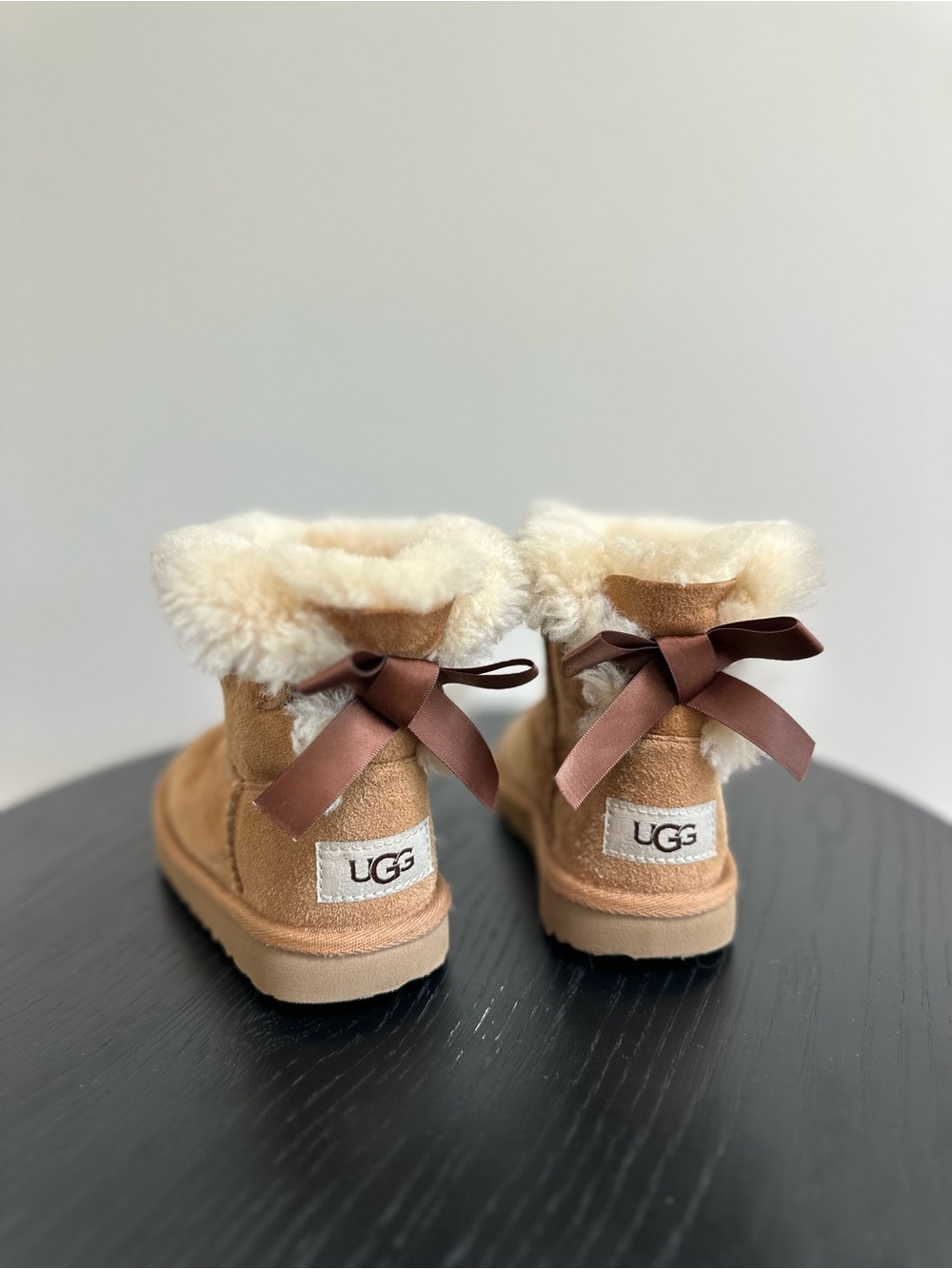 UGG Mini Bailey Bow II Boots Toddler Girls Size 10 Chestnut 1017397T Bow